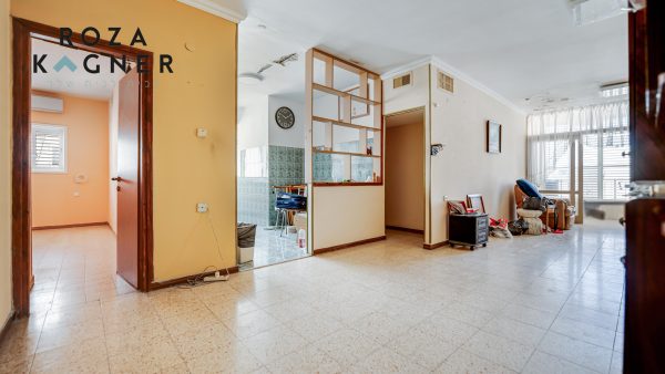 ⁦למכירה 4 חדרים ענקית ברחוב השקמה 13 בת ים⁩ – תמונה ⁦12⁩